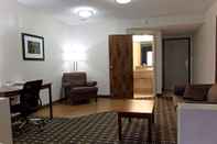 Common Space Best Western Statesville Inn