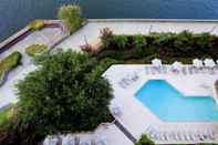 Swimming Pool Sheraton Norfolk Waterside Hotel