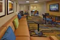 Functional Hall Fairfield Inn And Suites By Marriott Palm Beach