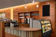 บาร์ คาเฟ่ และเลานจ์ Holiday Inn Airport - Portland, an IHG Hotel