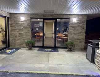 Lobby 2 Days Inn by Wyndham Aiken - Interstate Hwy 20