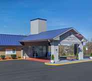 Exterior 4 Quality Inn & Suites