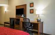 Bedroom 4 Comfort Inn Glenmont - Albany South