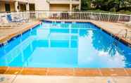 Swimming Pool 6 Super 8 by Wyndham New Cumberland