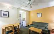 Common Space 5 Quality Suites Milwaukee Airport