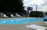Swimming Pool 6 Super 8 by Wyndham Clarksville Northeast