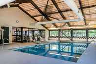 Swimming Pool Comfort Inn Pine Grove