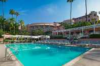 Swimming Pool The Beverly Hills Hotel