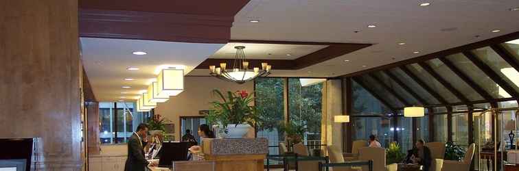 Sảnh chờ DoubleTree by Hilton Sacramento