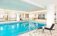 Swimming Pool 7 Hilton Paris Charles de Gaulle Airport