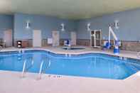 Swimming Pool Holiday Inn Express Farmington - Bloomfield, an IHG Hotel