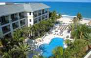 Swimming Pool 2 Kimpton Vero Beach Hotel & Spa, an IHG Hotel