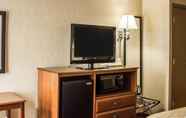 Kamar Tidur 3 Quality Inn Springboro West