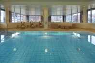 Swimming Pool Radisson Blu Senator Hotel