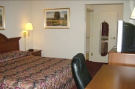 Phòng ngủ Harrisonville Inn & Suites