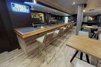 Bar, Kafe, dan Lounge Village Hotel Swindon