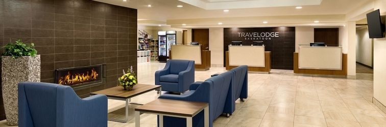 Lobby Travelodge by Wyndham Saskatoon