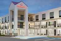 Luar Bangunan Clarion Pointe - Greensboro Coliseum Area