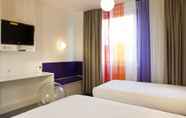 Bedroom 5 ibis Styles Hotel Aachen City