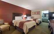 Bedroom 6 Red Roof Inn PLUS+ Dallas – Addison