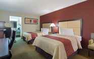 Bedroom 4 Red Roof Inn PLUS+ Dallas – Addison