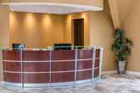 Lobby Econo Lodge Inn And Suites