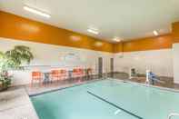 Swimming Pool Comfort Inn Eureka