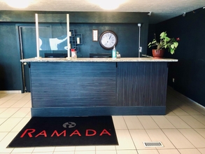 Lobby 4 Ramada by Wyndham Spokane Valley