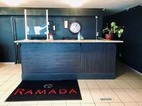 Lobby 4 Ramada by Wyndham Spokane Valley