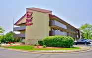 Exterior 4 Red Roof Inn PLUS+ Chicago - Northbrook/ Deerfield