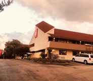 Exterior 5 Red Roof Inn Bridgeton