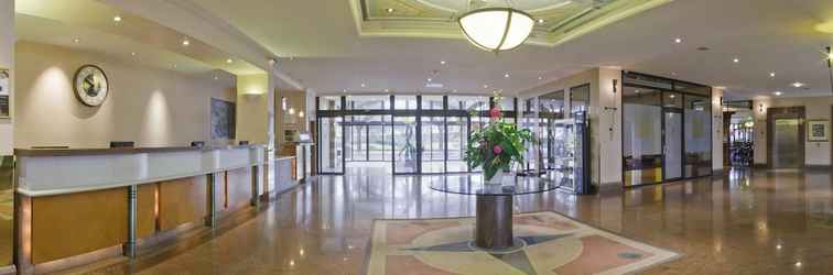 Lobby Millennium Hotel Paris Charles de Gaulle