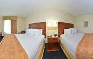 Bedroom 3 SureStay Plus Hotel by Best Western Wytheville