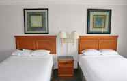 Bedroom 3 Motel 6 Beaumont, TX