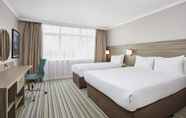 Bedroom 6 Leonardo Royal Hotel Oxford - Formerly Jurys Inn