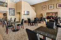 Quầy bar, cafe và phòng lounge Quality Inn & Suites - Greensboro-High Point