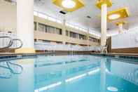 Hồ bơi Quality Inn & Suites - Greensboro-High Point