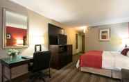 Bedroom 6 Mankato City Center Hotel