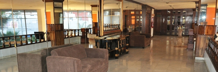 Lobby Hotel Arroyo de la Plata