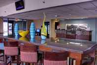 Bar, Cafe and Lounge Hampton Inn Daytona Speedway