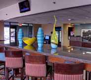 Bar, Cafe and Lounge 2 Hampton Inn Daytona Speedway