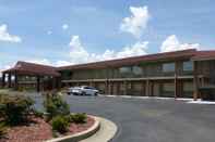 Exterior Red Roof Inn & Suites Cleveland, TN