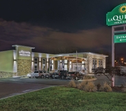 Exterior 2 La Quinta Inn & Suites by Wyndham Chattanooga - East Ridge