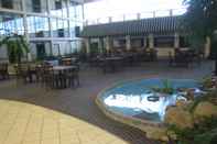 สระว่ายน้ำ Days Inn by Wyndham Columbus Airport