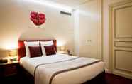 Bedroom 6 Le Phenix Hotel