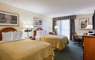 Bedroom 4 Quality Inn Near Joint Base Andrews - Washington Area