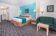 Kamar Tidur 5 Howard Johnson by Wyndham Commerce GA