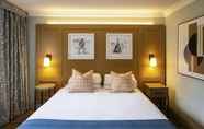 Kamar Tidur 4 Bush Hotel Farnham