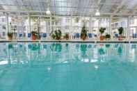 Swimming Pool DoubleTree Suites by Hilton Hotel Mt. Laurel