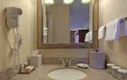 Toilet Kamar 2 Red Lion Hotel Pendleton